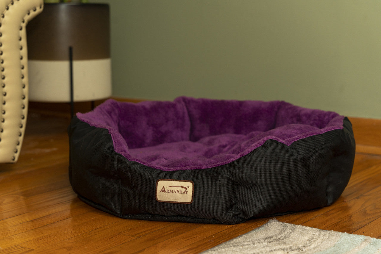 Large, Soft Cat Bed in Purple & Black